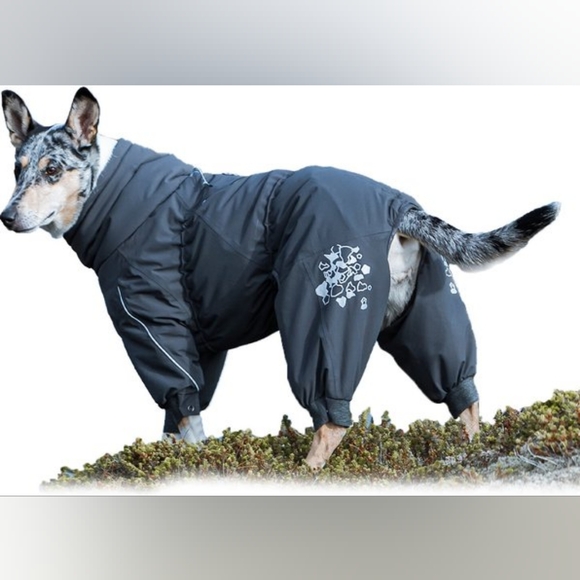 HURTTA EXTREME OVERALL DOG SNOWSUIT  BLACKBERRY 30M cm - 12M in - Picture 2 of 6